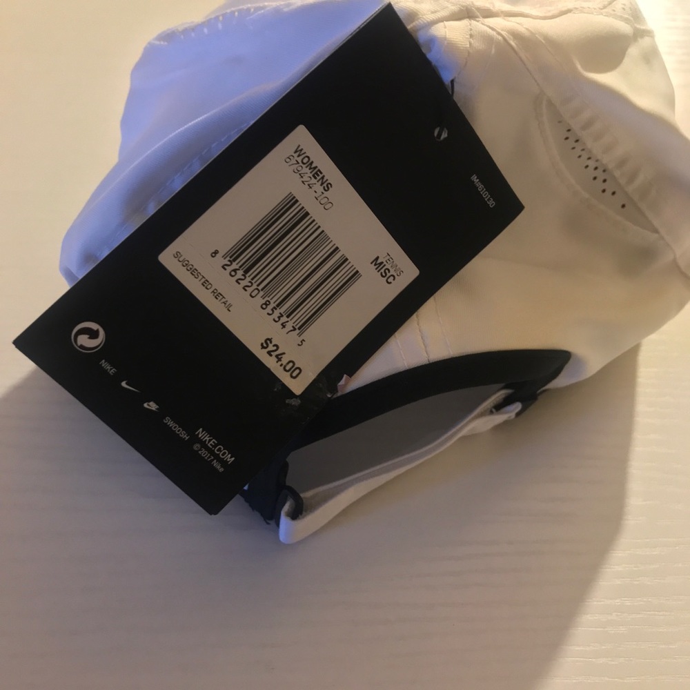 Nike Women’s Dri fit hat Brand New - Picture 3 of 5